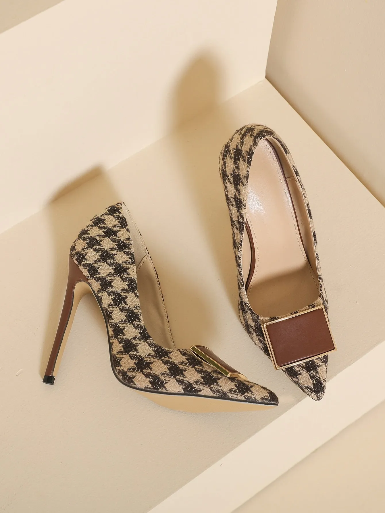 Houndstooth Pattern Metal Decor Point Toe Stiletto Heeled Pumps