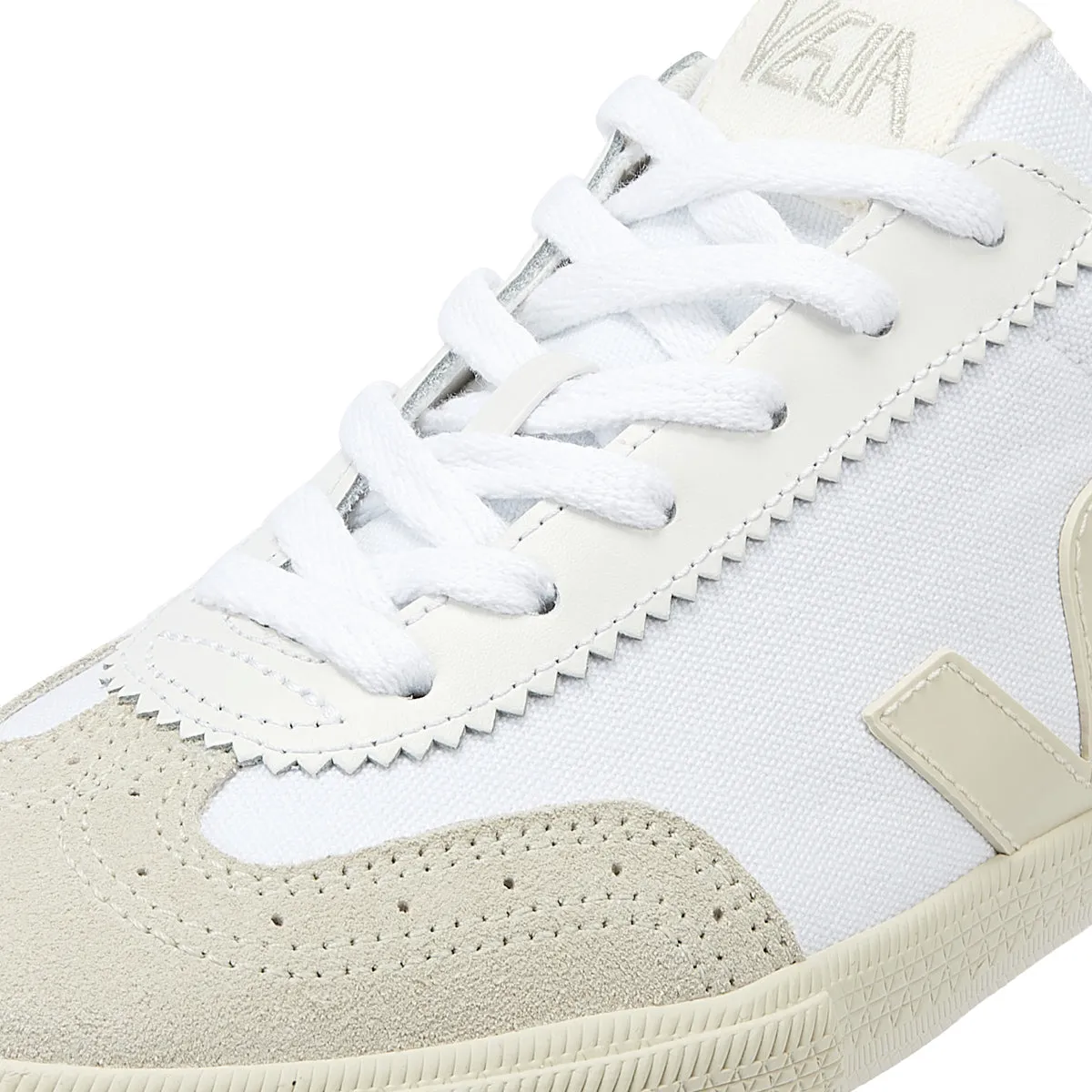 Veja Volley Women's White/Pierre Trainers